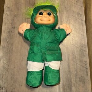 Vintage Russ Berrie Troll Kidz Froggie Raincoat 12 Inch Plush Doll #2412 C41